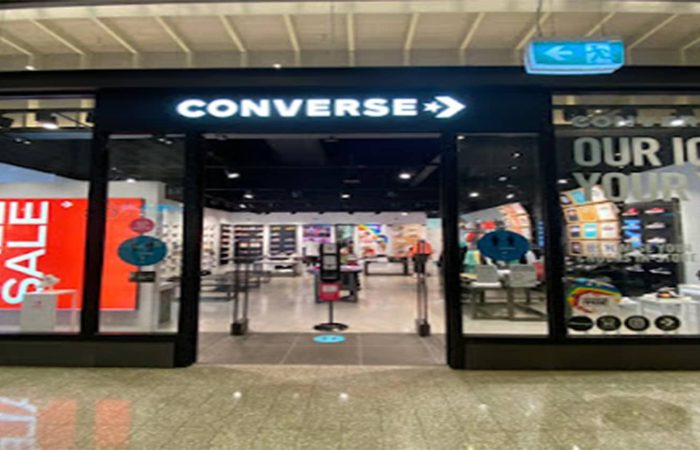 Converse banner