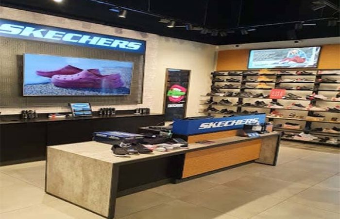 Skechers