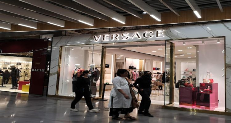 Versace banner